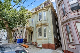 109 Eutaw St, Boston, MA 02128
