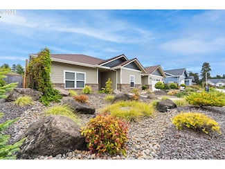 4080 Caddington Ln, Florence, OR 97439