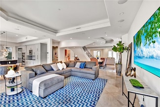 123 N Doheny Dr, Beverly Hills, CA 90211