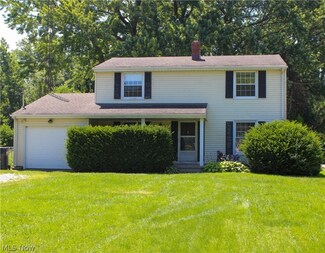11910 W Lake Rd, Vermilion, OH 44089