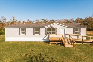 20552 Graceland Rd, Franklinton, LA 70438