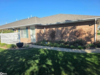 1707 Linden Dr, Fairfield, IA 52556
