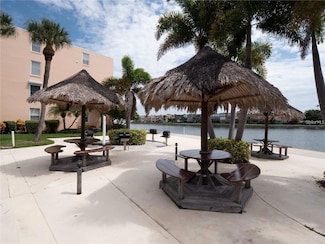 7405 Bay Island Dr S Unit 224, South Pasadena, FL 33707