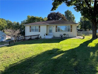 1903 S 40th St, Saint Joseph, MO 64507