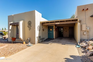 1379 W Camino Lucientes, Green Valley, AZ 85622