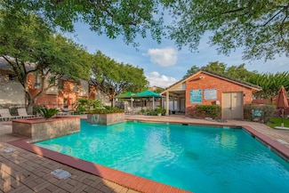 2211 S Kirkwood Rd Unit 19, Houston, TX 77077