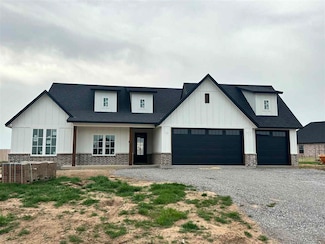 5401 Tadpole Dr, Elgin, OK 73538
