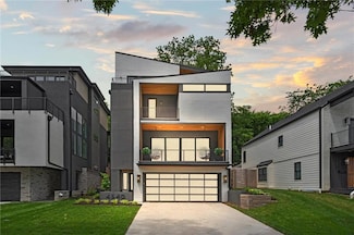 4540 Mercier St, Kansas City, MO 64111