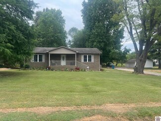 63 Road St, Bardwell, KY 42023