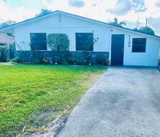 1104 Neoga St, Jupiter, FL 33458