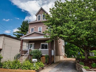 1935 W Beckert Ave, Pittsburgh, PA 15212
