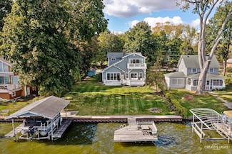 2306 Orchard Beach Rd, McHenry, IL 60050