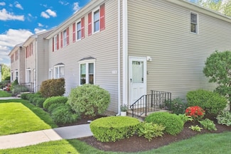 200 Lambert Terrace Unit 42, Chicopee, MA 01020
