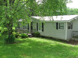 1086 Riddle Rd, Shelbyville, TN 37160