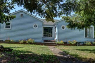 2080 Ferry St SW, Albany, OR 97322
