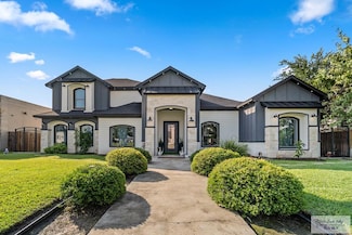 5012 Indian Shores Dr, Brownsville, TX 78526