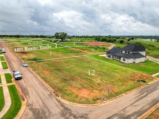 4401 Rustic Trail, Moore, OK 73160
