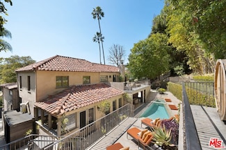 3300 N Knoll Dr, Los Angeles, CA 90068