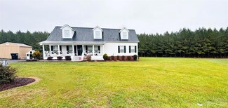 44123 Acado Ct, New London, NC 28127