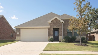 767 Hawthorne Ln, Lake Dallas, TX 75065