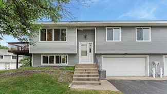 445 Clover Leaf Pkwy NE, Minneapolis, MN 55434