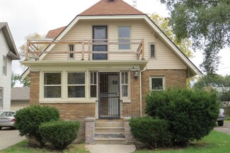 111 Grace Ct, Aurora, IL 60505