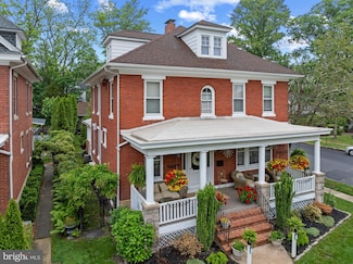 215 Broad St, Mount Holly, NJ 08060