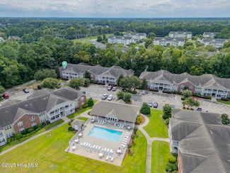 4420 Jay Bird Cir Unit 201, Wilmington, NC 28412