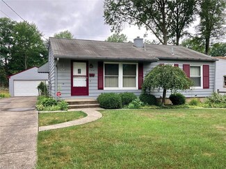 2434 Stewart Dr NW, Warren, OH 44485