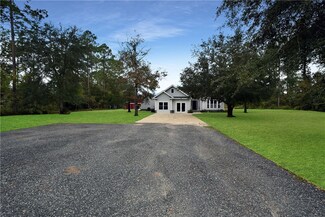 6894 Mount Pleasant Rd, Hortense, GA 31543