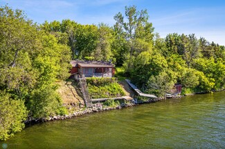 639 Spiritwood Ave, Jamestown, ND 58401