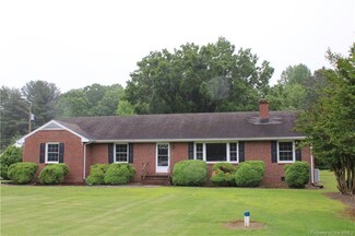 19131 Eltham Rd, West Point, VA 23181