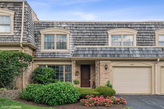 2S671 Avenue Normandy E, Oak Brook, IL 60523