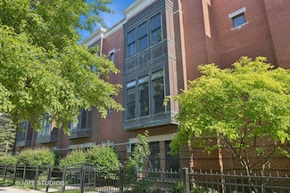 843 W College Pkwy, Chicago, IL 60608