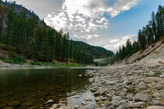 3733 Sand Creek Rd, Kettle Falls, WA 99141