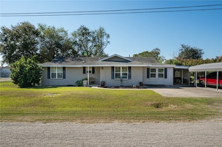 24 Burton St, Woodsboro, TX 78393
