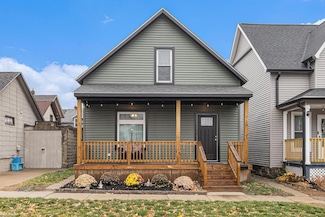 713 Rawlins St, Port Huron, MI 48060