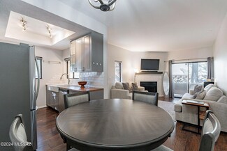 5750 N Camino Esplendora Unit 125, Tucson, AZ 85718
