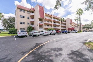1050 Country Club Dr Unit 304, Margate, FL 33063