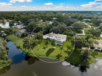 3556 E Forest Lake Dr, Sarasota, FL 34232
