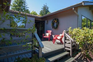 20 Navigator Ln, Port Ludlow, WA 98365