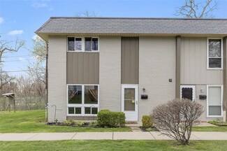 101 College Park Dr, Coraopolis, PA 15108