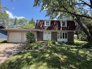 418 Surrey Ln, Lindenhurst, IL 60046