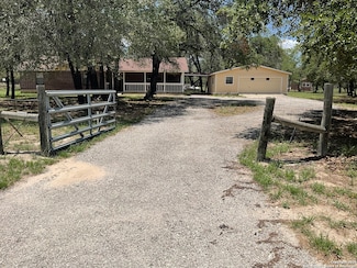 1019 Wild Flower, Floresville, TX 78114