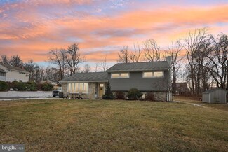 2175 Horseshoe Dr, Pottstown, PA 19464