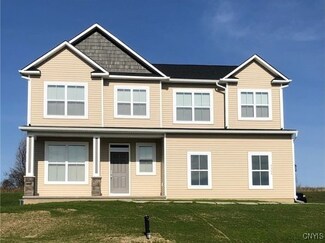 9625 Kenzie Grace Path, Clay, NY 13041