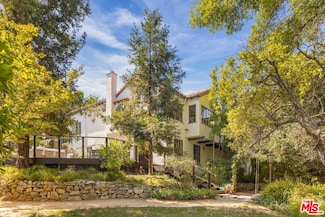 15091 Rayneta Dr, Sherman Oaks, CA 91403