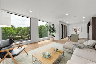 2209 S 1st St Unit 206, Austin, TX 78704