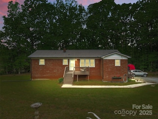 1792 Hoffman Rd, Gastonia, NC 28054