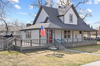 223 7th St, Cheney, WA 99004